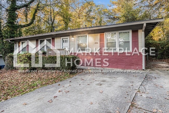 Building Photo - 2581 Barge Rd SW