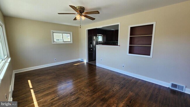 Building Photo - 213 Overbrook Ave