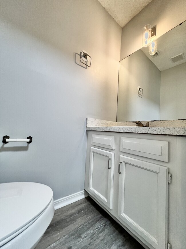 Building Photo - 11446 Skimmer Ct