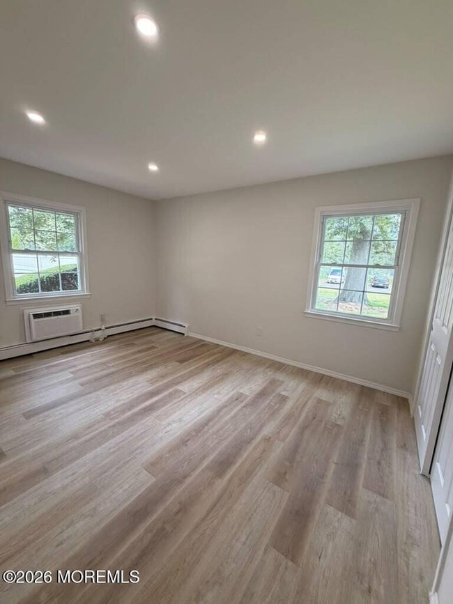 Building Photo - 48 Stonehurst Blvd