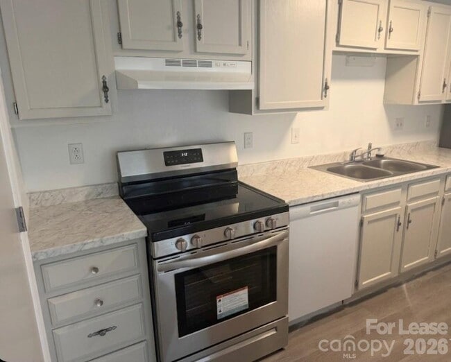 Building Photo - 9333 Old Concord Rd