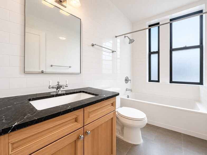 Building Photo - 601 W 137th St