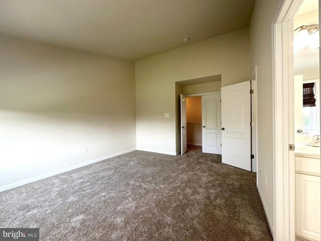 Building Photo - 10373 Lantern Ln