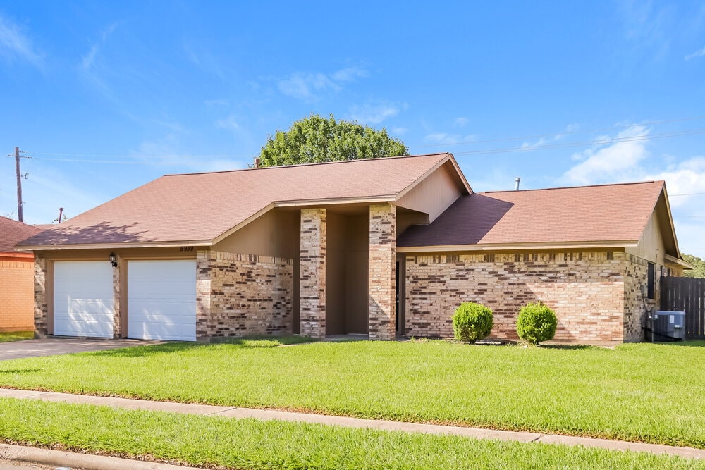 Building Photo - 5939 Ollia Cir