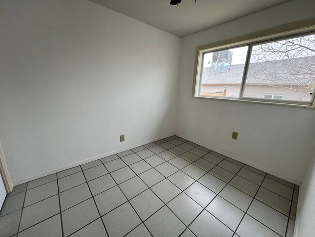 Building Photo - Cozy Affordable Charming 2 Bed, 1 Bath Home