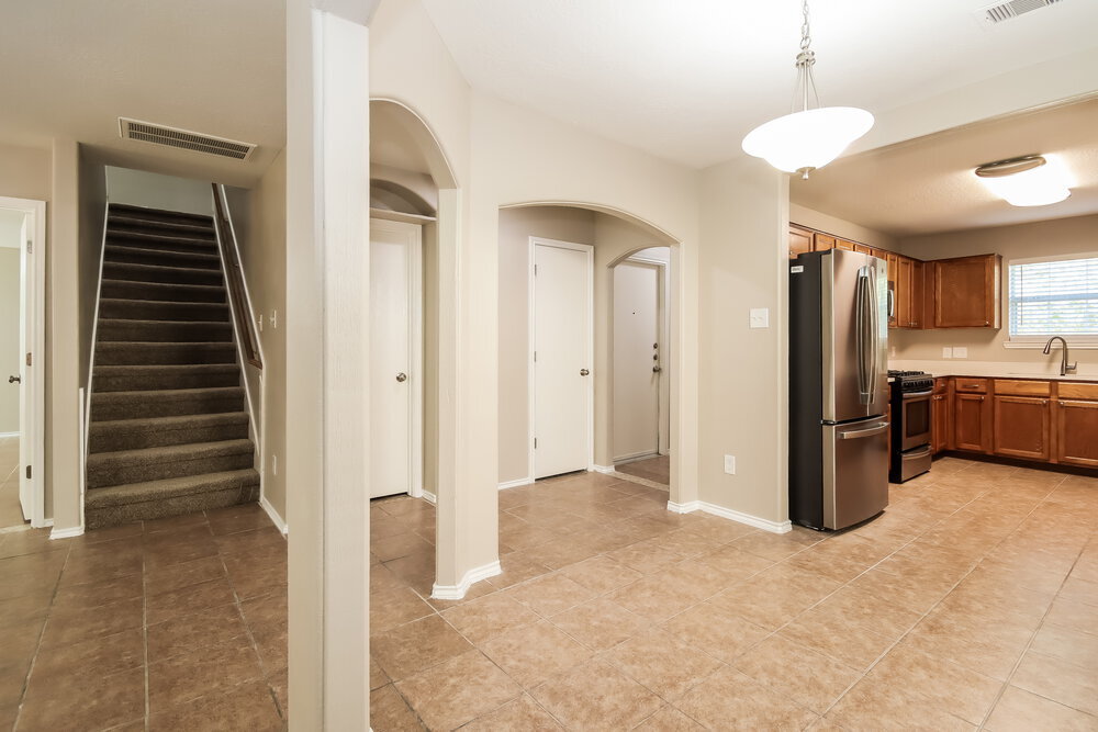 Building Photo - 10005 Sterling Pl Dr