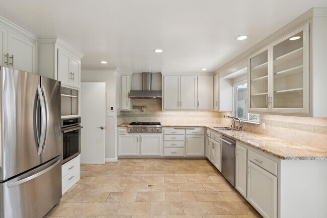 Building Photo - Beautiful Ranch Home with Bonus Room & Detached ADU | Minutes to Downtown