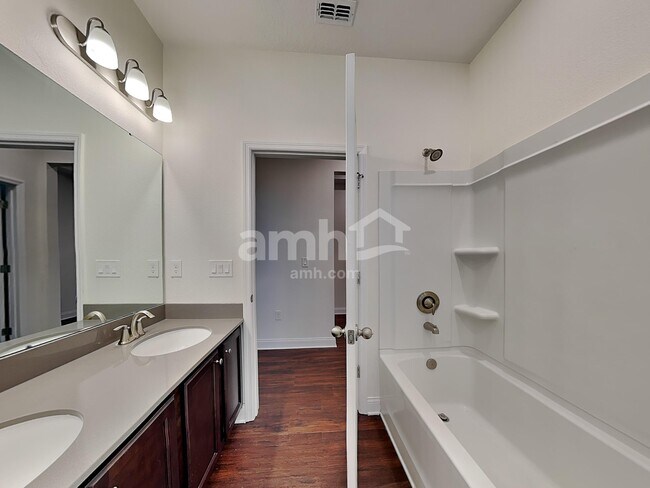 Building Photo - 953 Summer Stone Lp