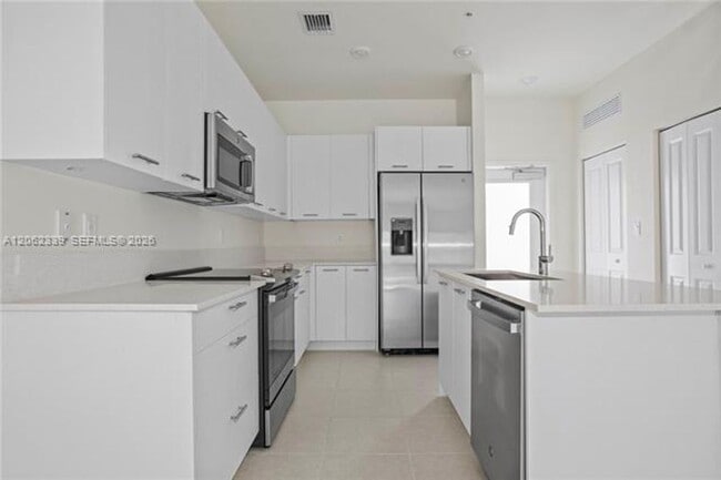 Building Photo - 8001 NW 41st St