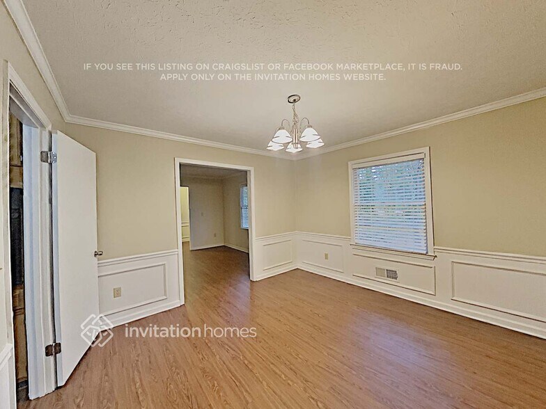 Building Photo - 3913 Plantation Dr