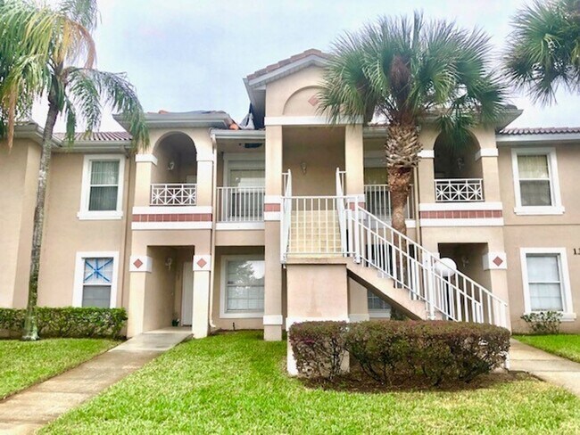 Primary Photo - Nice 2X2 located on 2nd floor- Tile & lami...