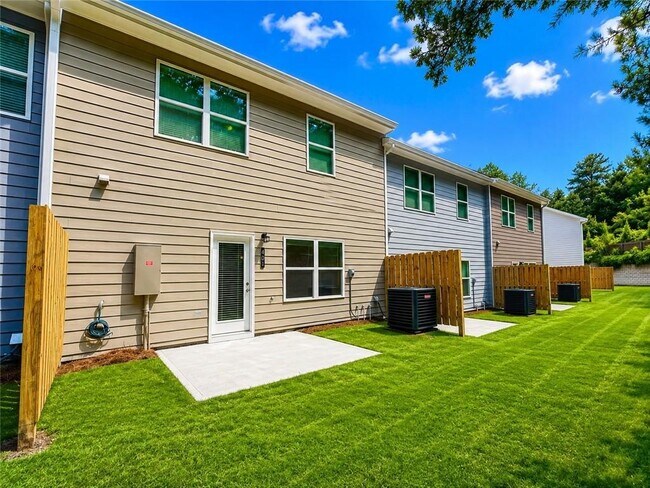 Building Photo - 401 Lanier Cir
