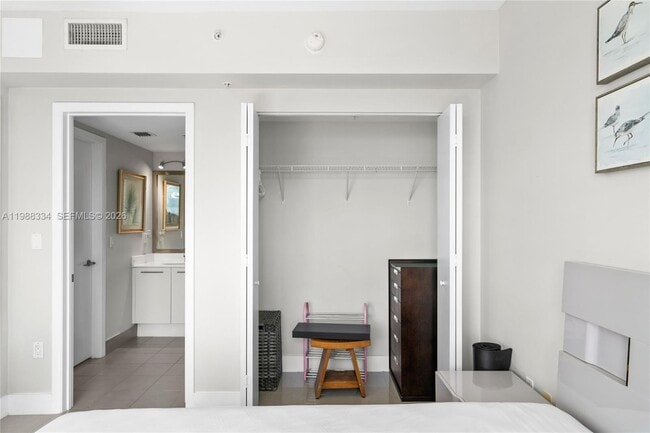 Building Photo - 92 SW 3rd St