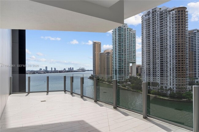 Building Photo - 300 Biscayne Blvd Way