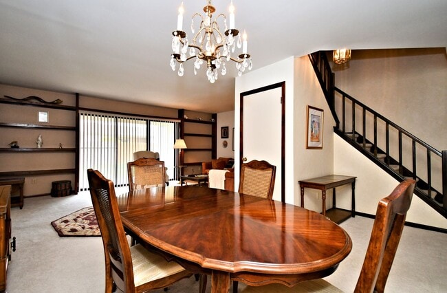 Building Photo - 3BR Townhome (Tapestry) with COUNCIL ROCK ...