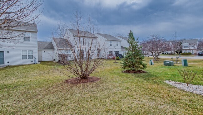 Building Photo - 1431 W Split Oak Cir