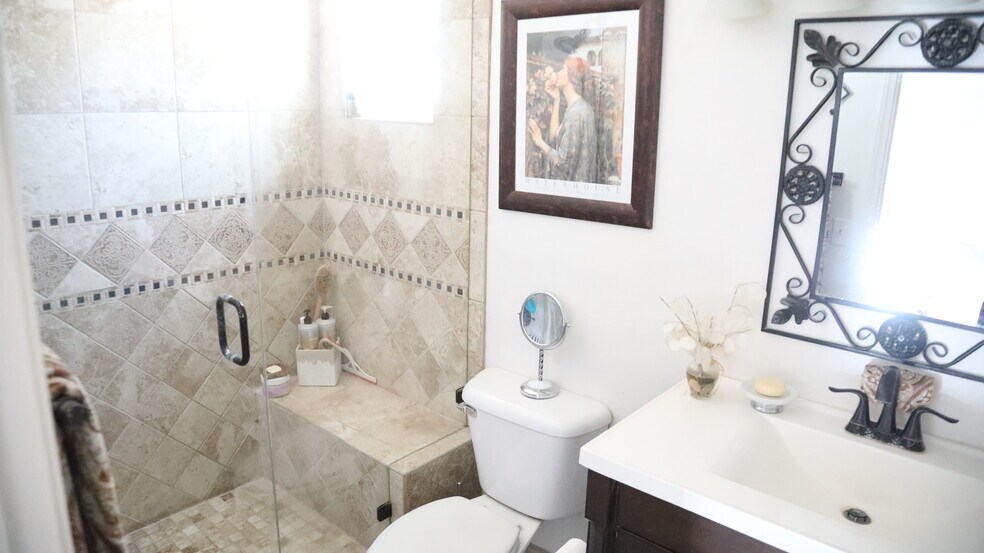 Building Photo - 5585 Camino Poniente