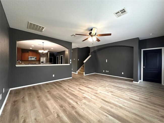 Building Photo - 4601 Tiddle Ln