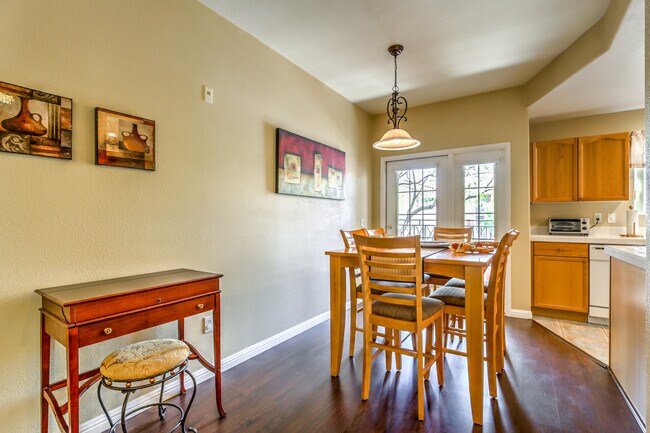 Dining Room - 10525 Autumn Pine Ave
