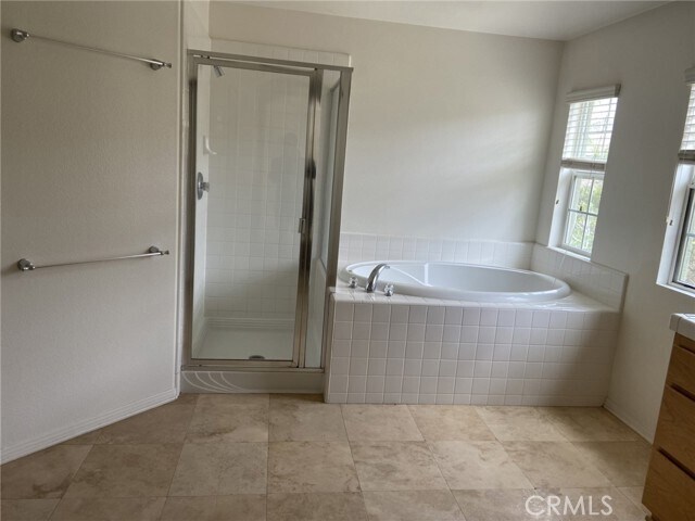 Building Photo - 2467 Taylor Ave