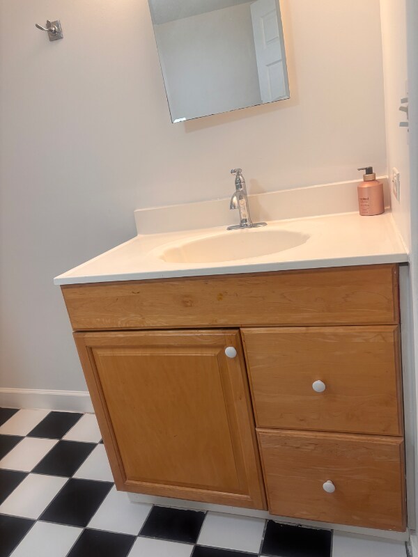 Building Photo - 1101 W 16th St