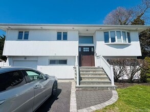 Building Photo - 21 Keats Ct