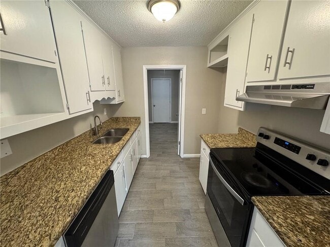 Building Photo - 6564 Cynthia Dr