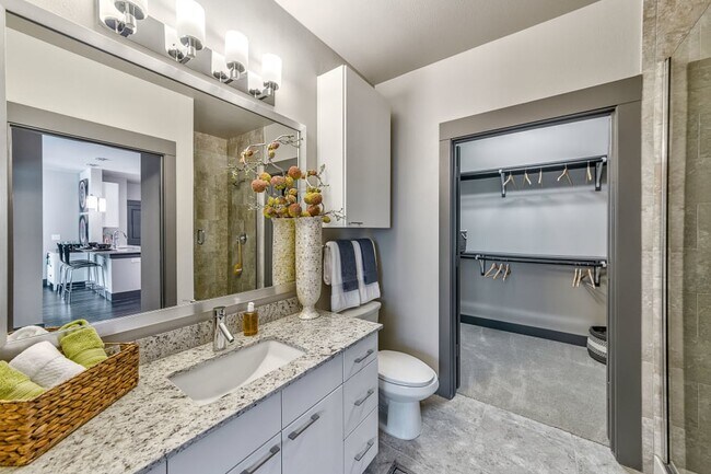 Building Photo - 604 N Eldridge Pkwy