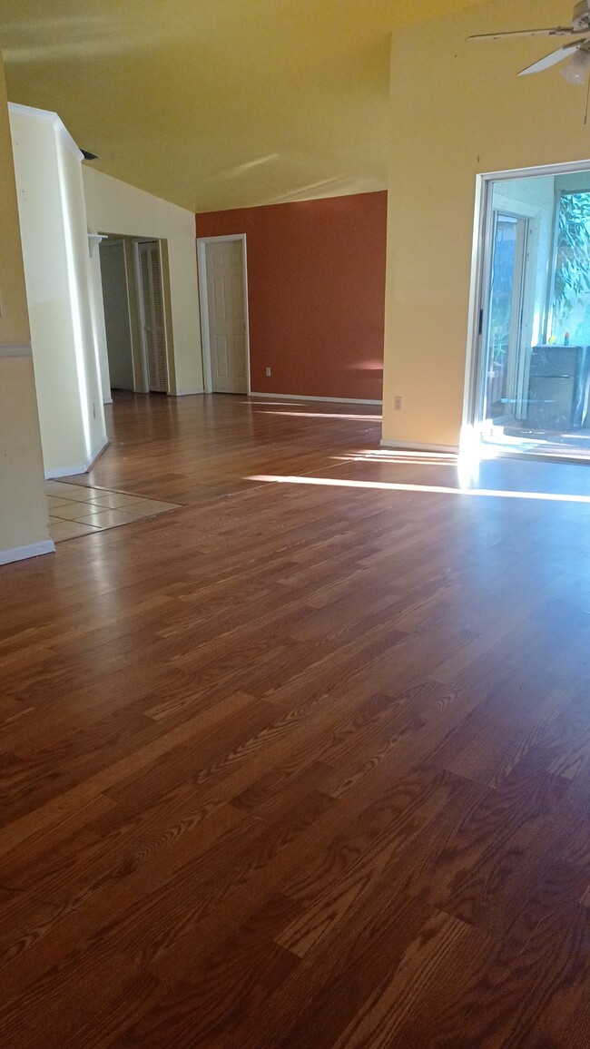 Front room - 5688 Breckenridge Cir