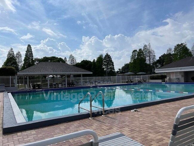 Building Photo - 10806 Brickside Ct