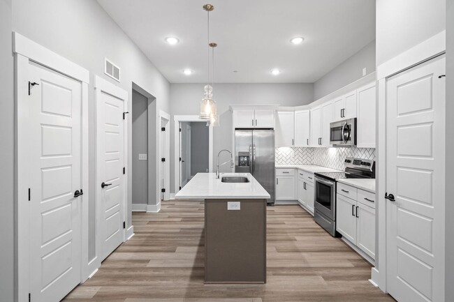 Primary Photo - Gorgeous 3 Story 4 Bedroom Pet Friendly Ho...