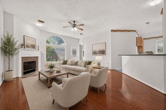 Building Photo - 10802 Warner Hollow Ct