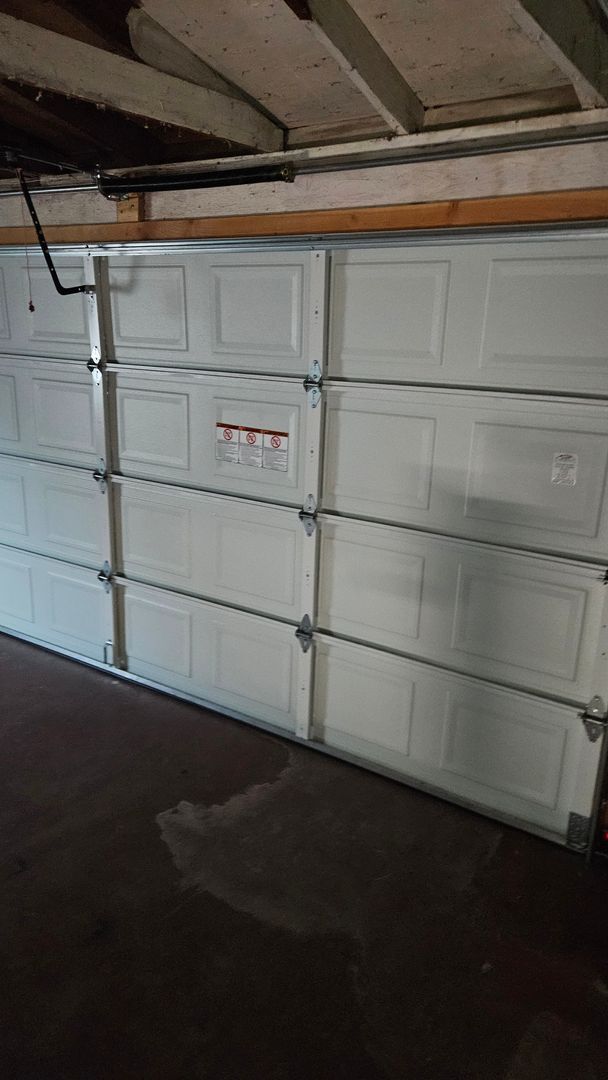 Building Photo - Affordable 3 Bedroom Home for $2100 Rent, $2100 Deposit, 1st Month Free with Lease!