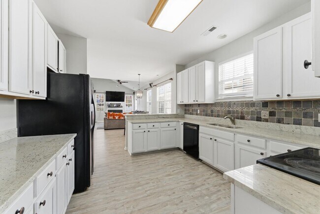 Building Photo - 3688 Cainhoy Ln