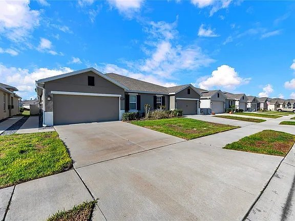 Building Photo - 18276 Turning Leaf Cir