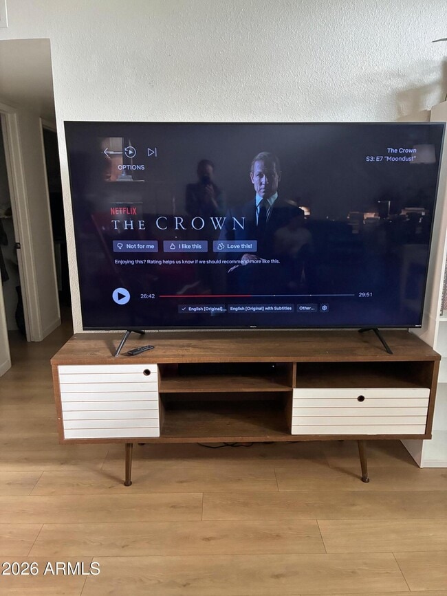 Building Photo - 601 N May