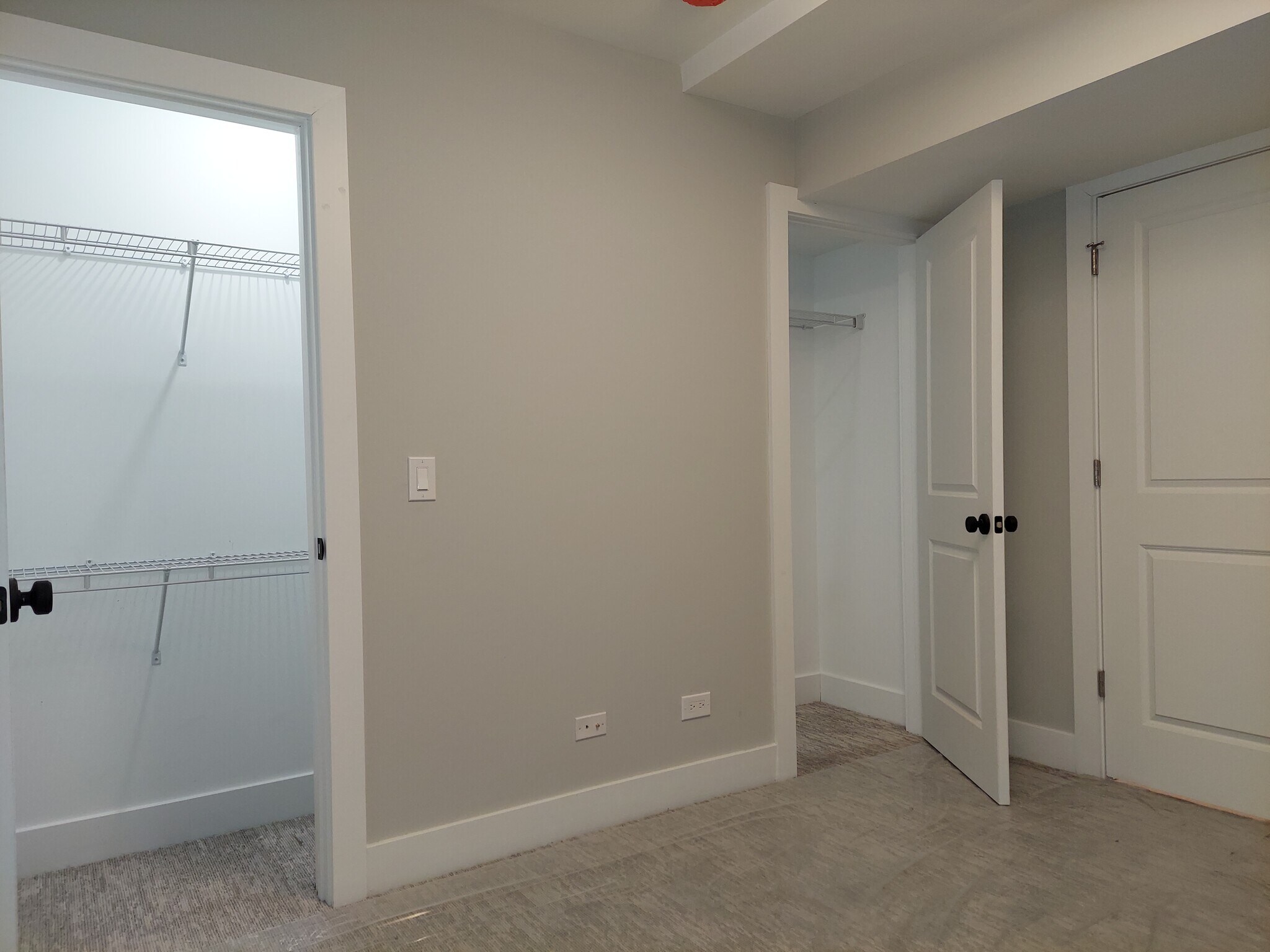 Building Photo - 4409 N Seeley Ave