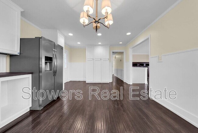 Building Photo - 25551 Maitland Dr