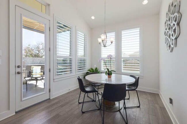 Building Photo - 4408 Logan Ridge Dr