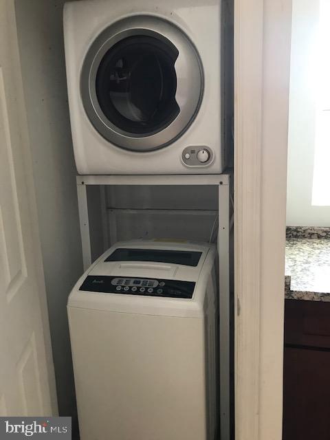 Building Photo - 1404 S 5th St