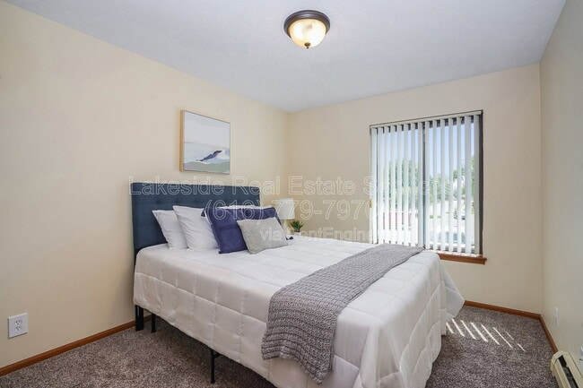 Building Photo - 3428 Wallace Ct SW