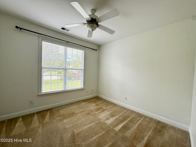 Building Photo - 1105 Wyland Ct