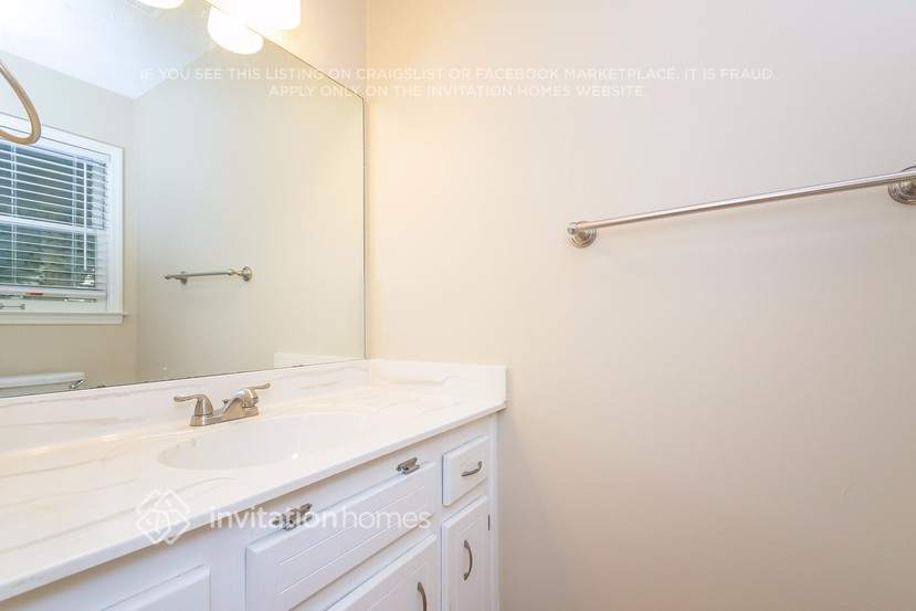 Building Photo - 4333 Alison Jane Dr NE
