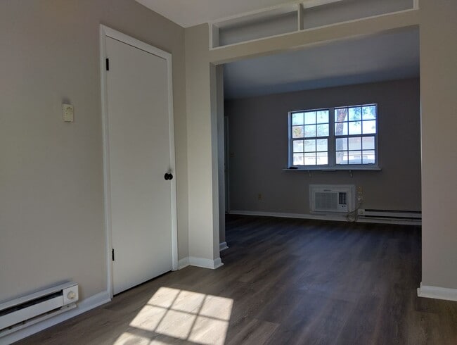 Building Photo - 7604 Bellehaven Dr