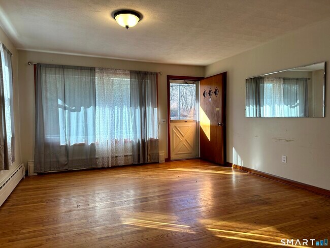 Building Photo - 407 CT-2