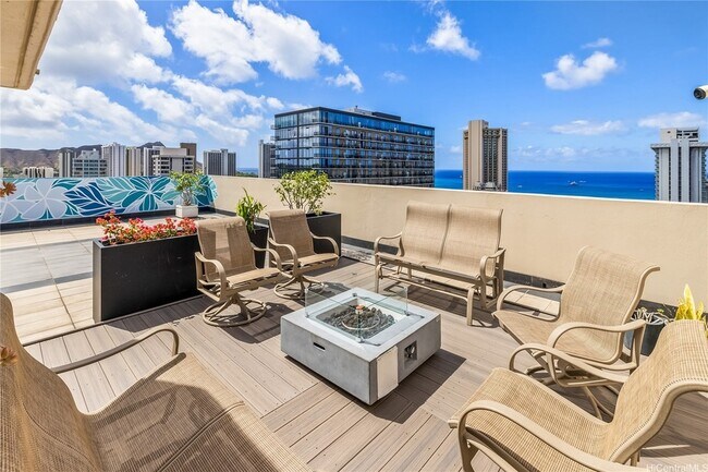 Building Photo - 2345 Ala Wai Blvd