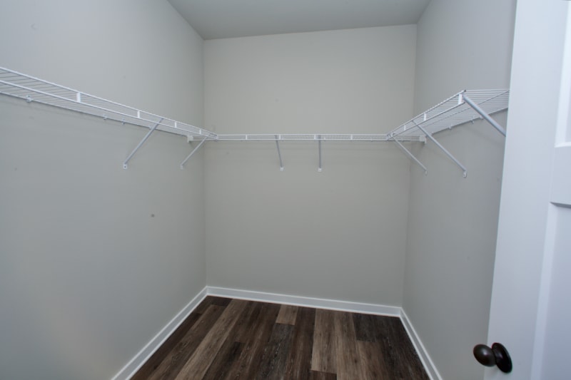 Building Photo - 511 North Point Cir