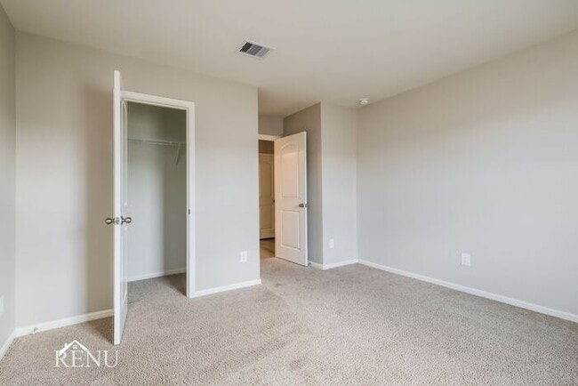 Building Photo - 10538 Copper Ridge Dr