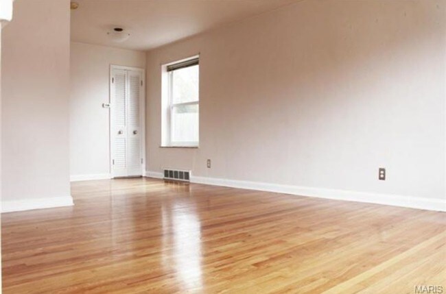 Building Photo - 1086 Terrace Dr
