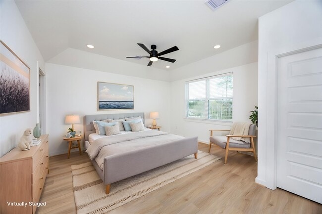 Building Photo - 1947 Longmire Villas Ct